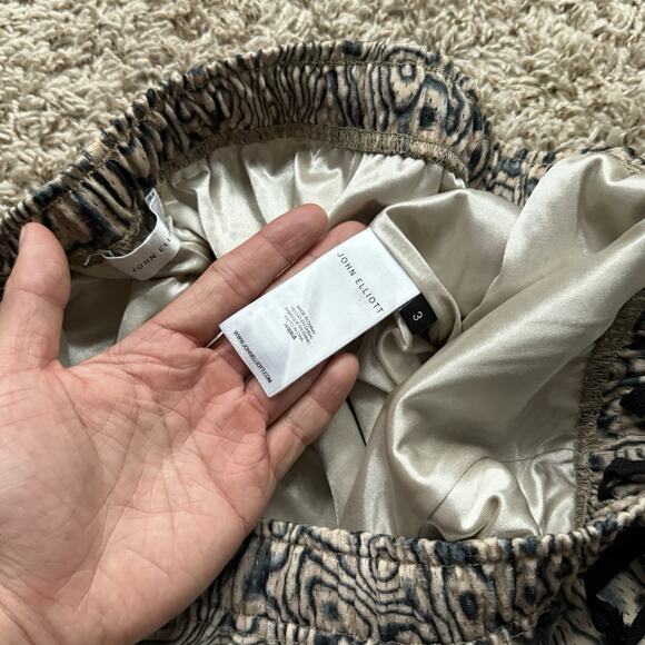 John Elliott Men’s Printed Mesh Practice Shorts Sand Blast Tan Black Size 3 / L - Picture 6 of 9